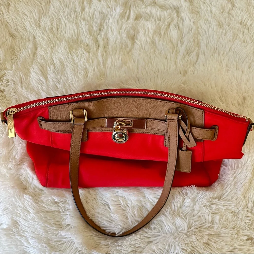 Michael Kors Hamilton Nylon Large Red Messenger Tote Bag - Picture 6 of 10